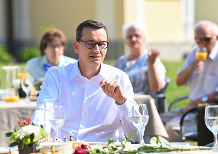 Morawiecki  Morawiecki: Trzeba pamiętać jak wyglądała polityka senioralna w darwinowskich latach liberałów Tusk