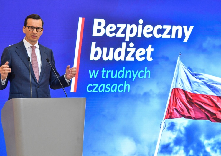 Premier Mateusz Morawiecki Rząd przyjął projekt budżetu. 158 mld zł na wojsko; 190 mld zł na służbę zdrowia, 137 mld zł na programy społeczne