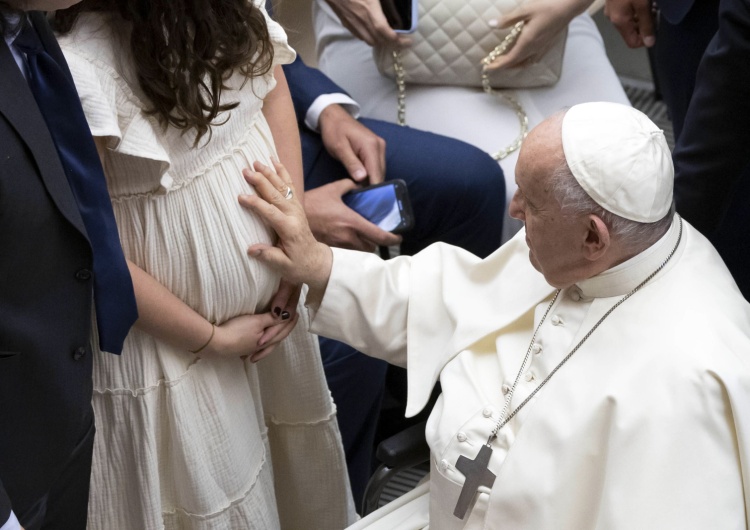papież Franciszek Papież do Polaków: W waszej ojczyźnie oczekujecie na bliską już beatyfikację rodziny Ulmów