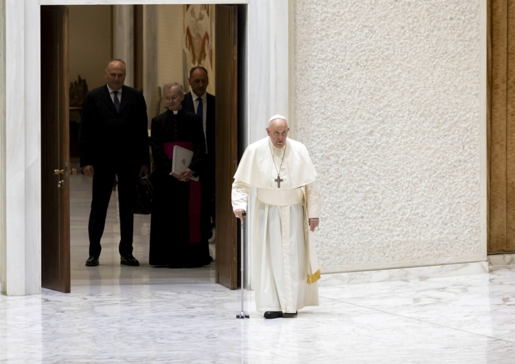Papież Franciszek Orędzie papieskie: Niech nasz wspólny dom znów obfituje w życie 