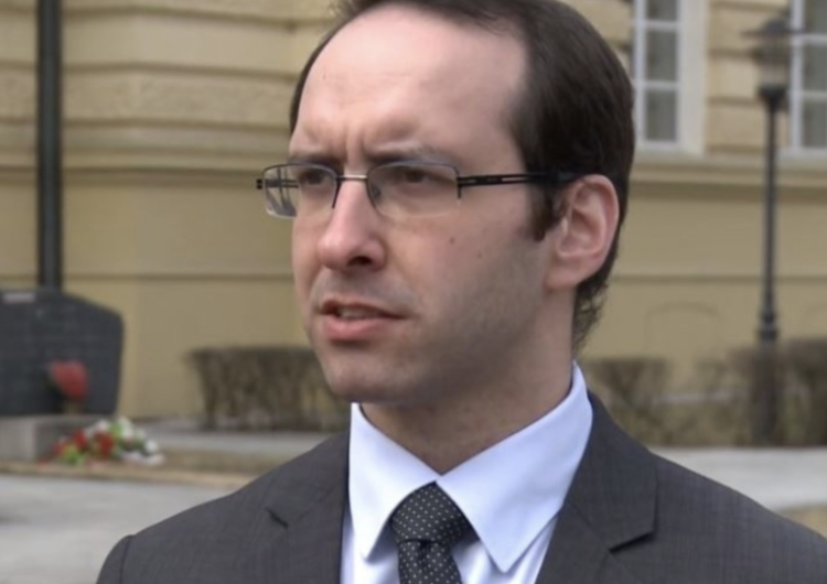 Stanisław Żaryn Stopnie alarmowe w całej Polsce przedłużone.