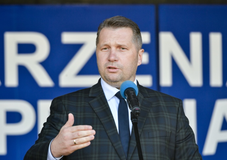 Minister Czarnek Minister Czarnek: Myślicie państwo, że dlaczego w Polsce bezrobocie jest najniższe w Europie?