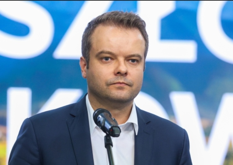 Rzecznik PiS Rzecznik PiS: „Atak na biuro poselskie Mariusza Błaszczaka jest efektem podgrzewanej atmosfery przez PO i Tuska”