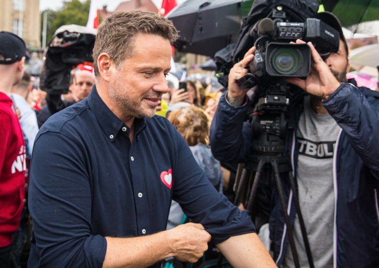 Prezydent Warszawy Rafał Trzaskowski Śpiewak: „Trzaskowski właśnie zreprywatyzował kamienicę, która powstała w 1952 r.”