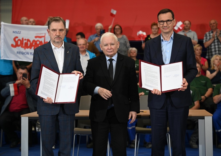 Podpisanie porozumienia Rząd-Solidarność Czas na emeryturę za staż