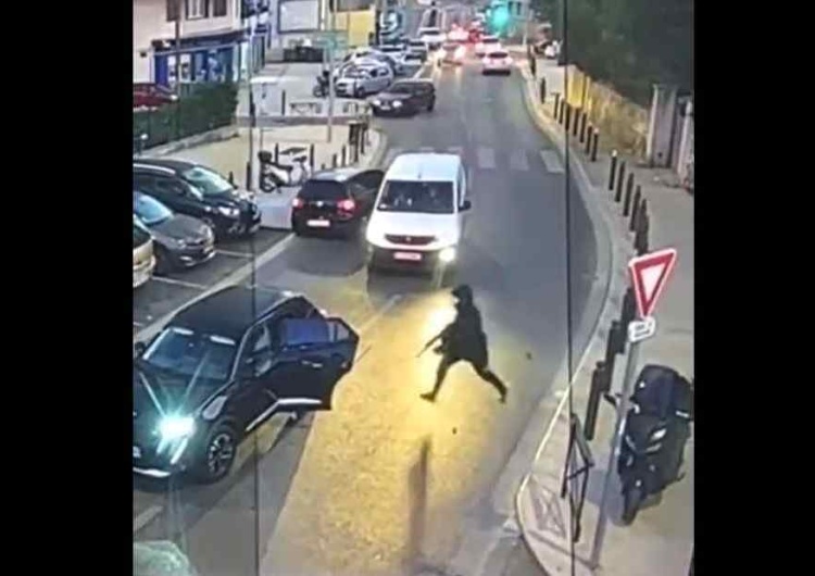 Nocna strzelanina w Marsylii Strzelanina w Marsylii. Napastnik uciekł samochodem