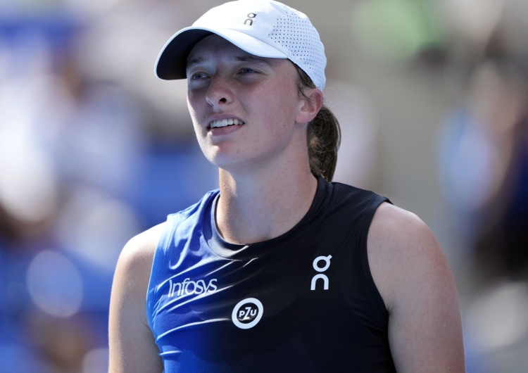 Iga Świątek Iga Świątek odpadła z turnieju WTA w Tokio