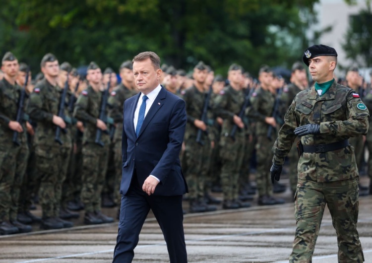 Mariusz Błaszczak Szef MON: Nigdy w historii Wojska Polskiego tylu przyszłych oficerów nie składało przysięgi