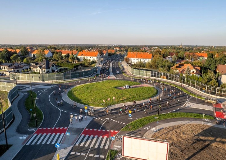 Nowe rondo w Zabrzu Otwarto nową, kluczową drogę dla Zabrza, współfinansowaną z rządowego funduszu