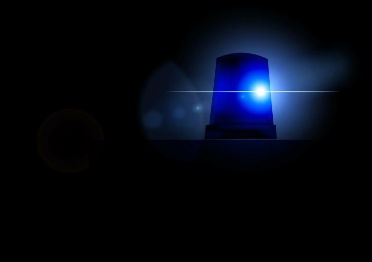 Sygnał świetlny radiowozu Znajomy policjanta: Opowiadał mi znajomy policjant o rekrutacji