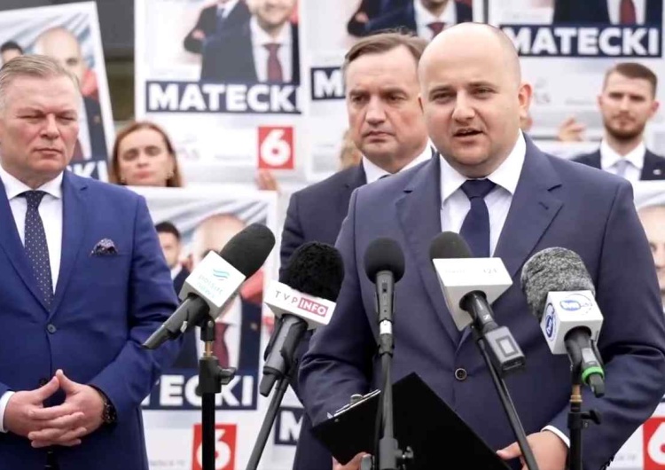 Dariusz Matecki Dariusz Matecki: Suwerenna Polska nie jest za wychodzeniem z Unii Europejskiej