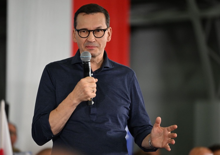 Mateusz Morawiecki Premier otworzył „teczkę Tuska”. „Posłuchał jednej osoby”