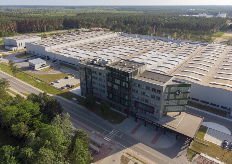 Huta Stalowa Wola - Panorama Po 10 latach od prywatyzacji przez PO Huta Stalowa Wola odzyskała hale produkcyjne