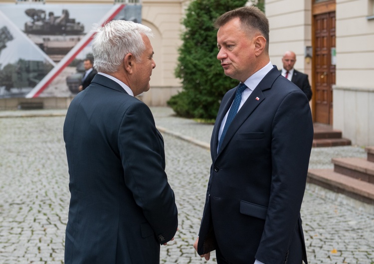  Warszawa: Minister Błaszczak spotkał się z ministrem obrony Rumunii