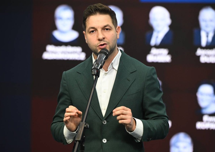 Patryk Jaki Patryk Jaki w PE: Pakt migracyjny ma na celu zniszczenie naszej cywilizacji, chrześcijaństwa