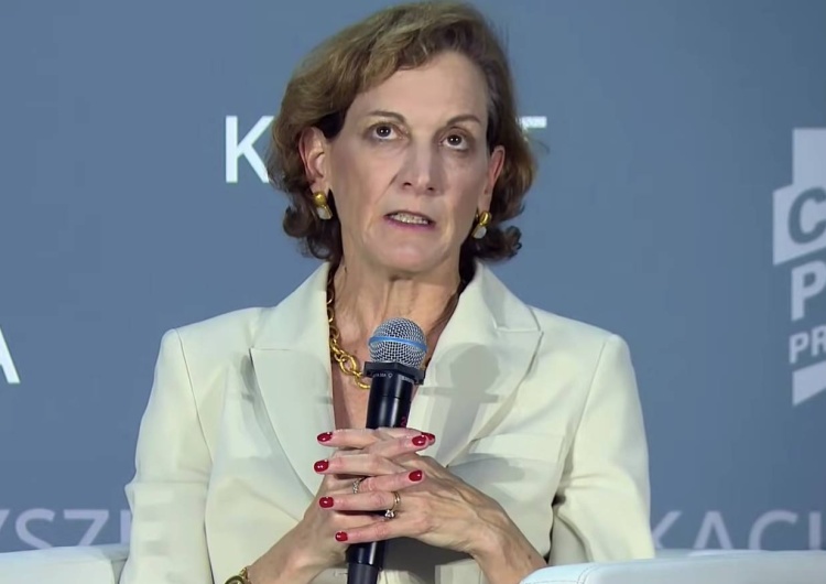 Anne Applebaum Żona Sikorskiego Anne Applebaum w amerykańskich mediach: „Wybory w Polsce nie są ani wolne, ani uczciwe”