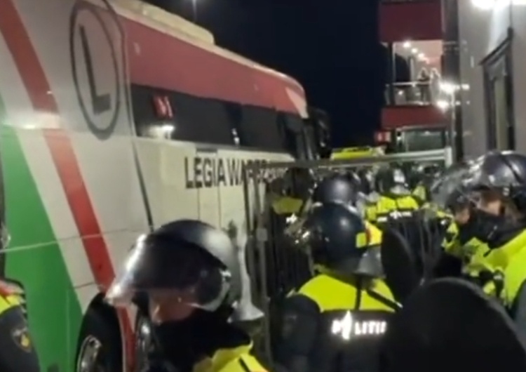 Sytuacja w Alkmaar Afera w Holandii po meczu Legii. Były policjant: skandal przez duże