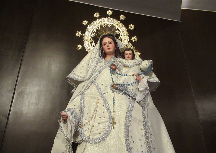 Matka Boża Różańcowa Dziś wspomnienie Najświętszej Maryi Panny Różańcowej