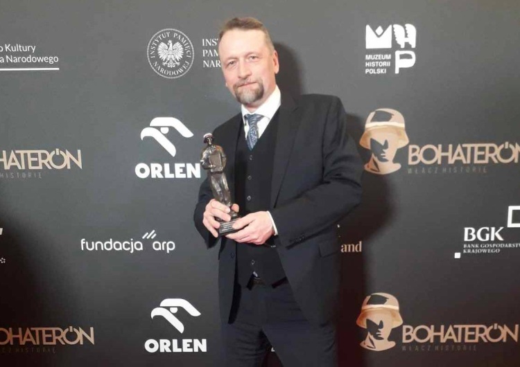 Marcin Bąk Publicysta Tysol.pl z nagrodą BohaterON!