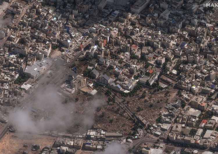 Zdjęcie satelitarne wykonane po ataku na szpital Al Ahli  w Gazie Dyrektor mediów watykańskich o 