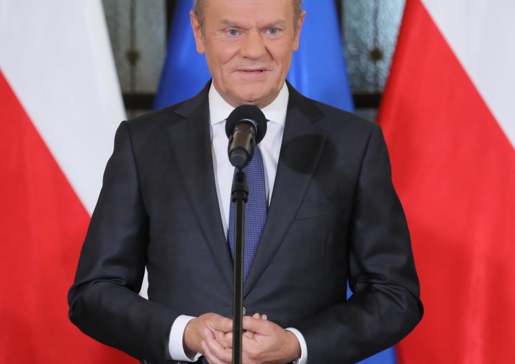 Donald Tusk Niemiecki publicysta pisze czym Tusk powinien się zająć w pierwszej kolejności