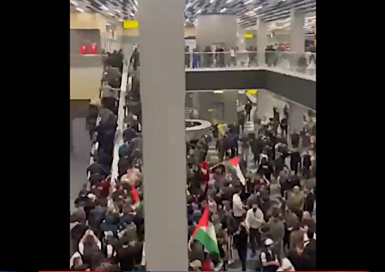 Szturm na lotnisko w Machaczkale Są nagrania szturmu na lotnisko w stolicy Dagestanu w Federacji Rosyjskiej [VIDEO]