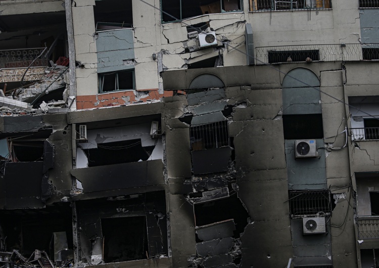 zniszczone budynki Polacy w Strefie Gazy. Wiceszef MSZ: Podejmujemy wszelkie możliwe działania