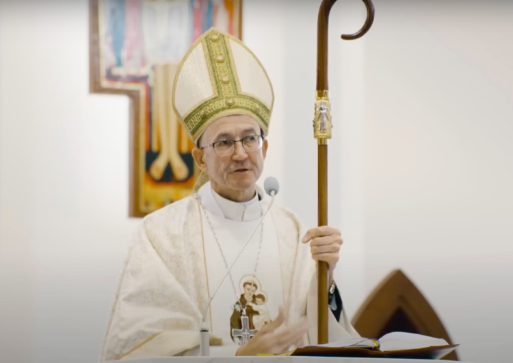 abp Adrian Galbas [wywiad] Abp Galbas: Kościół chce, by wszyscy dobrze się w nim czuli? Tak może powiedzieć każdy klub i dyskoteka