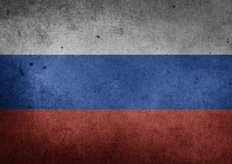 Flaga Rosji Postęp technologiczny wyprzedza rosyjskie służby