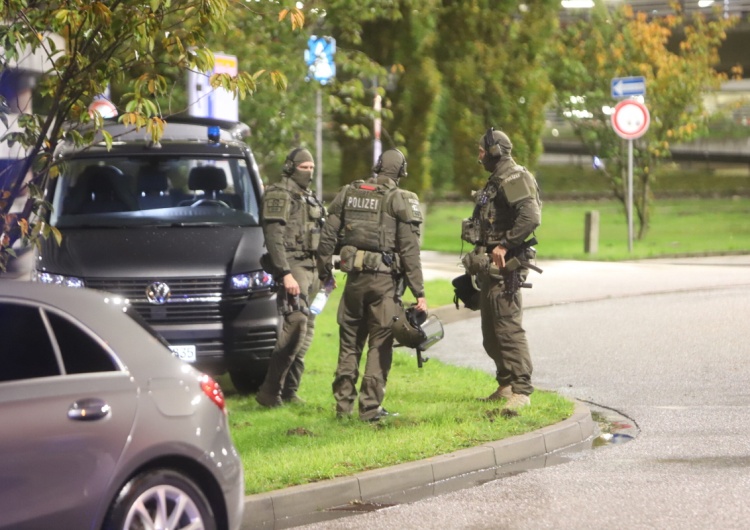 Hamburg  Uzbrojony mężczyzna wtargnął na lotnisko w Hamburgu. Nowe informacje 