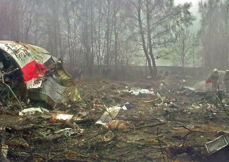Katastrofa Smoleńska Publicysta Onetu przedstawia katastrofalny obraz władzy Tuska w obliczu katastrofy smoleńskiej