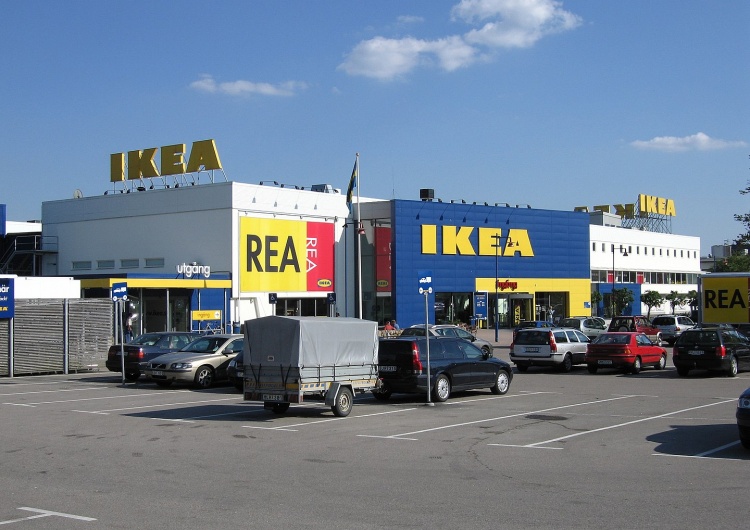 IKEA Pracownik IKEA wyrzucony za cytowanie Biblii przywrócony do pracy