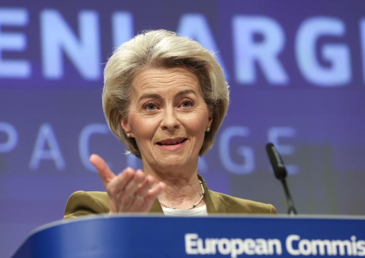 Przewodnicząca Komisji Europejskiej Ursula von der Leyen Włoskie media: UE pod przewodnictwem Niemiec chce wybrać rząd Polsce