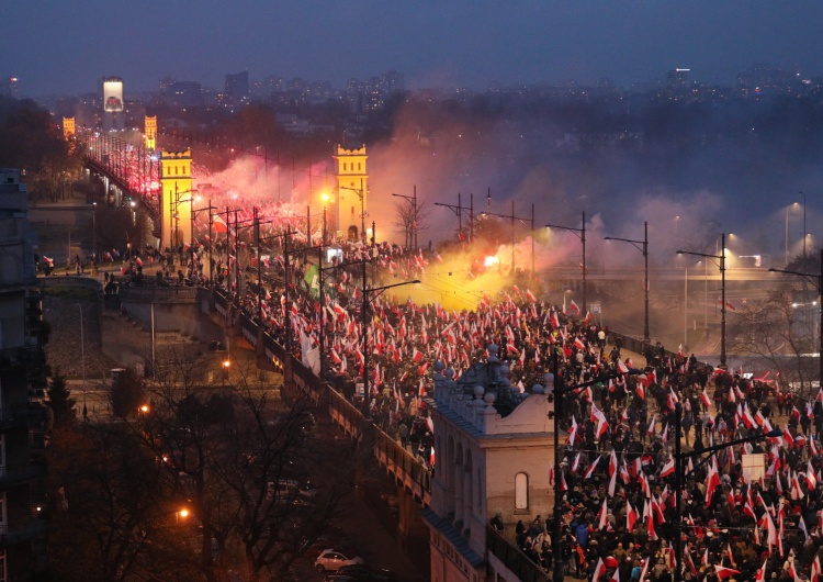Marsz Niepodległości 2023 [RELACJA ONLINE] Marsz Niepodległości 2023. Uczestnicy odśpiewali Rotę: 
