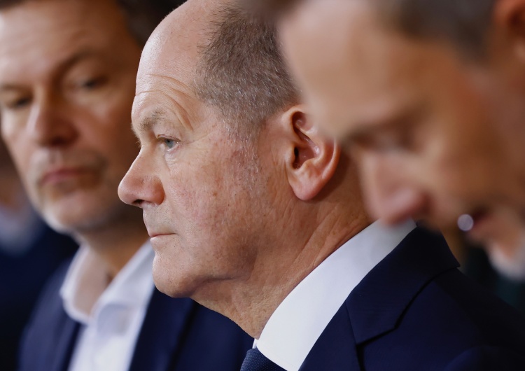 Olaf Scholz Rząd Scholza złamał konstytucję i teraz ma ogromną dziurę w budżecie