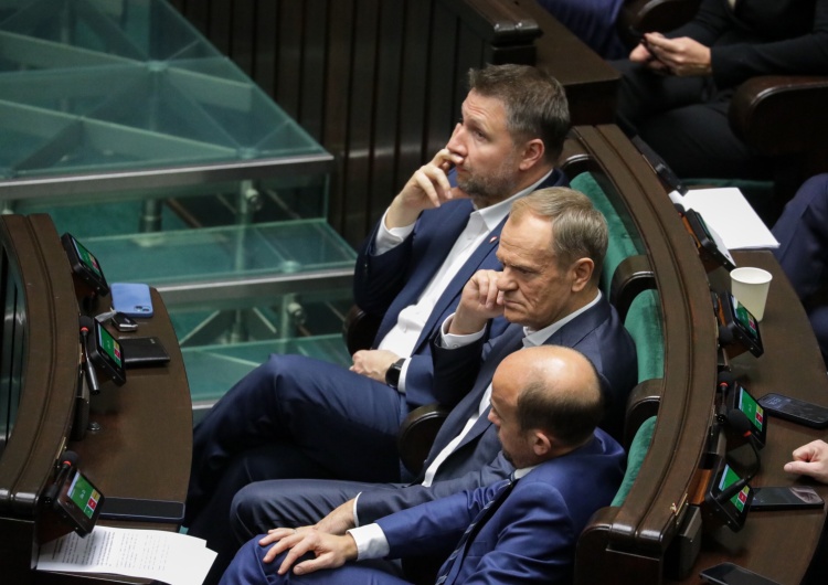 Donald Tusk Jak długo przetrwa ewentualny rząd Tuska? Polacy odpowiedzieli [SONDAŻ]