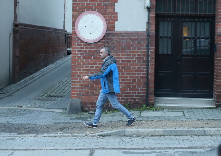 Włodzimierz Karpiński opuścił areszt Prokurator zmuszony uchylić areszt. Włodzimierz Karpiński wychodzi z aresztu