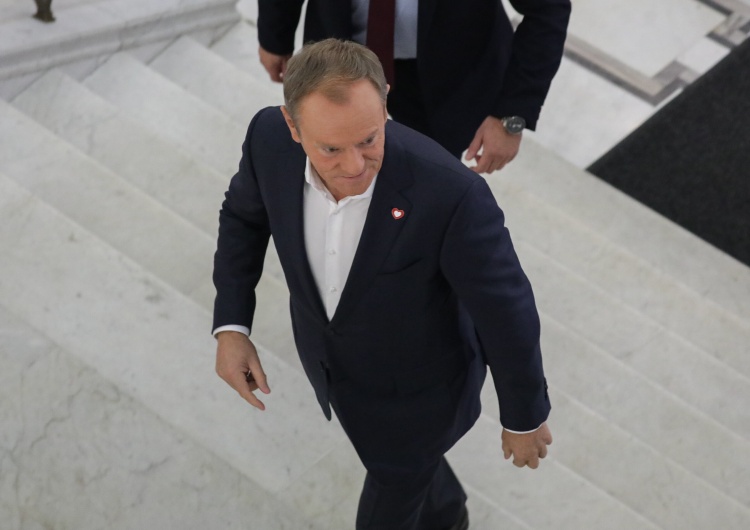 Donald Tusk Tusk tylko na rok? Zaskakujące informacje mediów