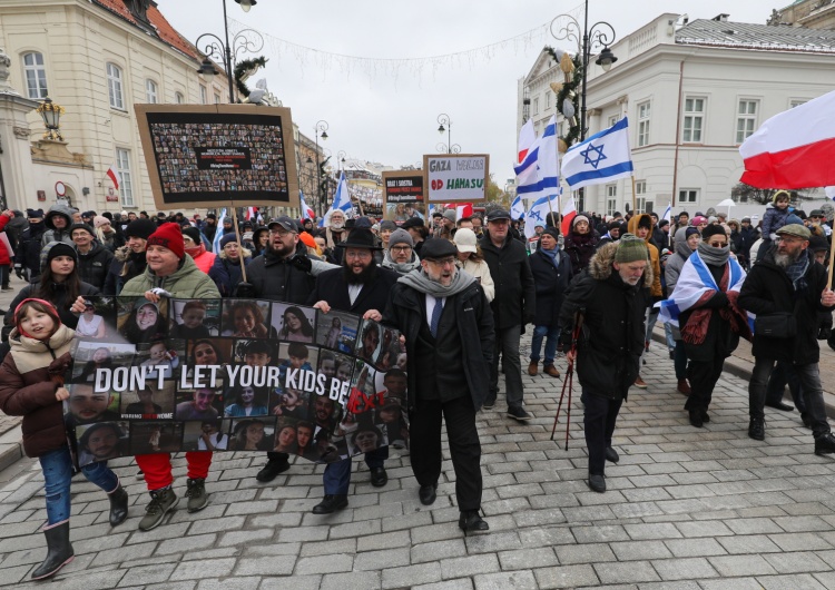  Proizraelska demonstracja idzie ulicami Warszawy