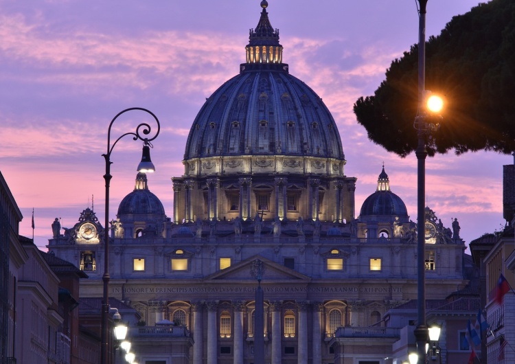 Watykan - zdjęcie poglądowe Synod o synodalności: Doczesność zamiast eschatologii?
