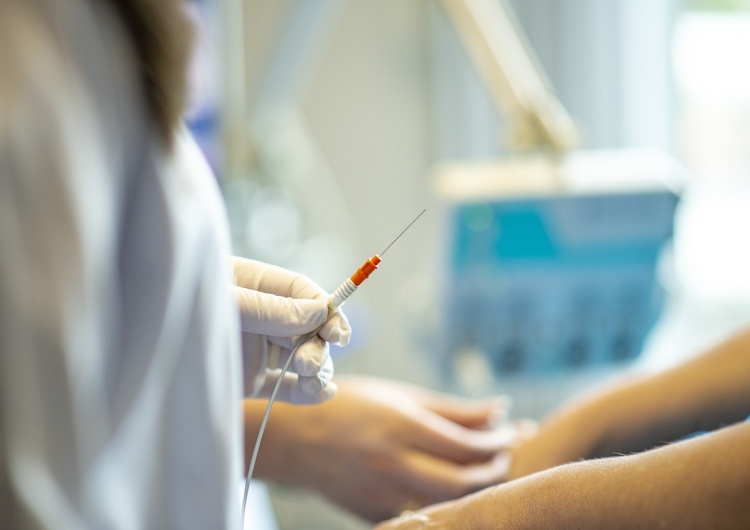 zdjęcie poglądowe Pfizer pozywa Polskę na grube miliardy