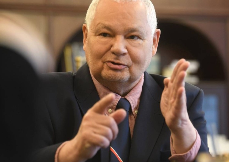 Adam Glapiński Zbigniew Kuźmiuk: NBP zawiadamia EBC, MFW i BŚ o groźbach wobec prezesa Glapińskiego