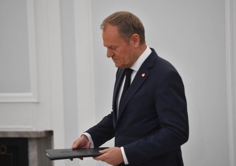 Donald Tusk „Wygląda na to, że Tusk nic się nie zmienił, a polityka resetu z Rosją będzie kontynuowana”