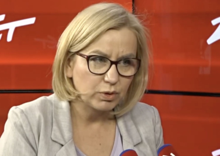 Paulina Hennig-Kloska Paulina Hennig-Kloska odpowiadała również za projekt ograniczający wakacje kredytowe: „Zarobią na tym banki”