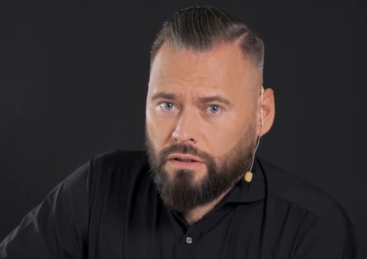 Krzysztof Stanowski  Stanowski wściekły na TVN24: „Rany, wypi****lać”