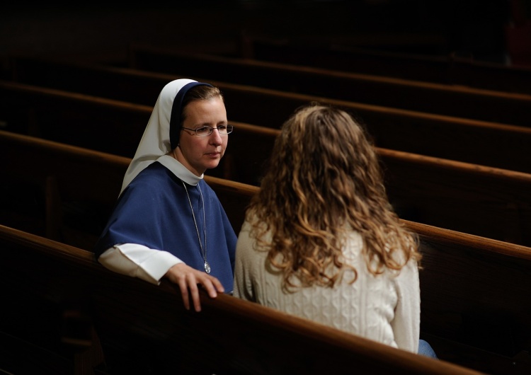 zdjęcie poglądowe  Watykan: Rada Kardynałów dyskutuje o roli kobiet w Kościele