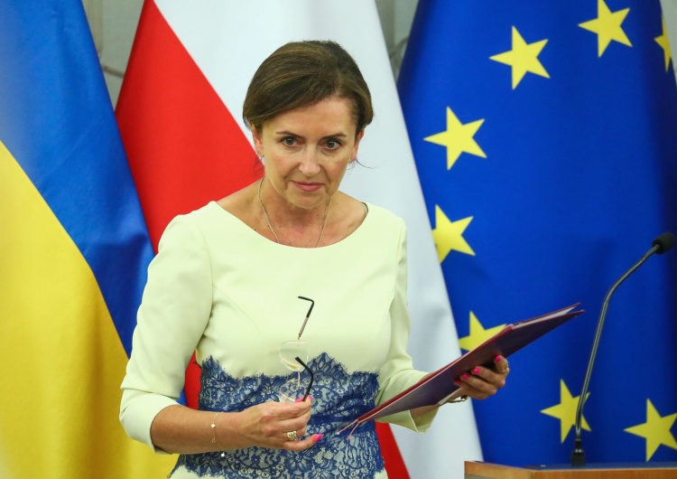 Była senator PiS Ewa Gawęda Żona byłego wiceministra PiS zatrzymanego przez CBA zabrała głos