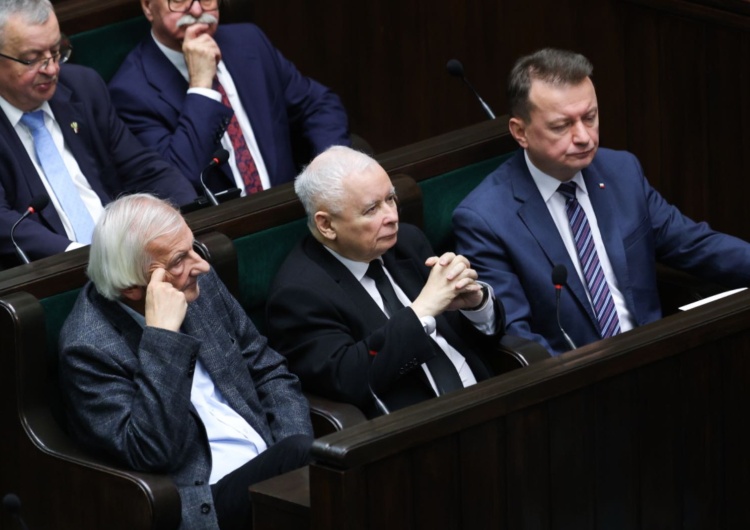 Jarosław Kaczyński Kaczyński zapytany, czy pogratuluje Tuskowi. Krótka odpowiedź