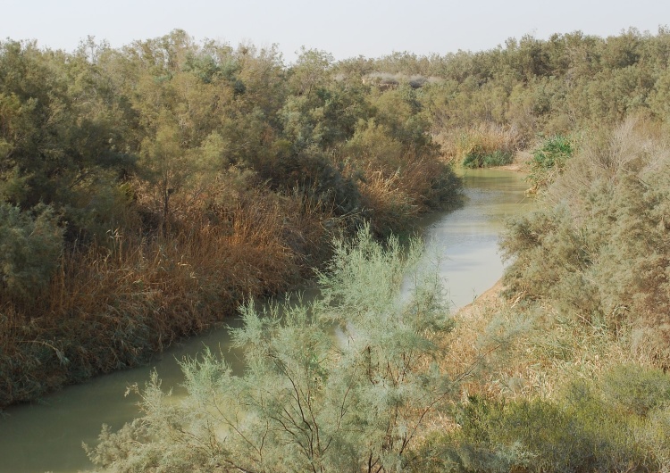 Rzeka Jordan Jordan – tu Bóg objawił swoje miłosierdzie Żydom i chrześcijanom