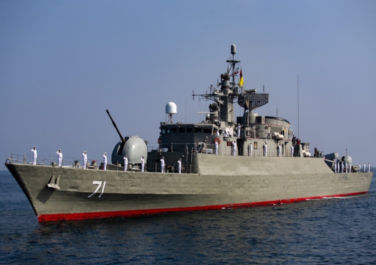 Irańska fregata 